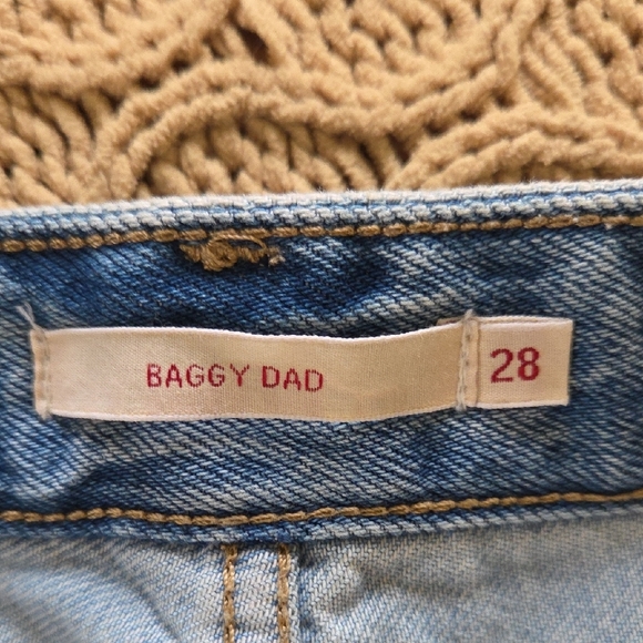 Levi's Premium Two-Tone Recrafted Baggy Dad Jeans - Size 28 - Picture 10 of 13